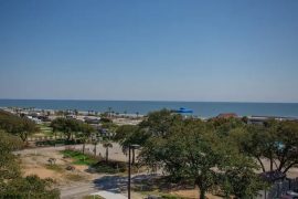 BestLyfe_143-by-the-sea_044