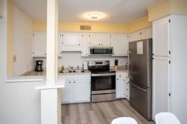 BestLyfe_1st-Floor-80s_022