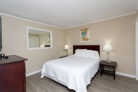 BestLyfe_Lovely-2x2_008