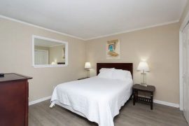 BestLyfe_Lovely-2x2_010