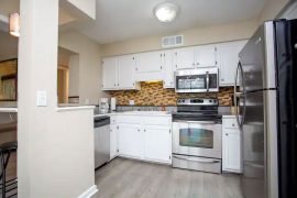 BestLyfe_Lovely-2x2_020